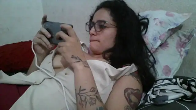 girl_tits Adlı Modelin Canlı XXX Sohbeti