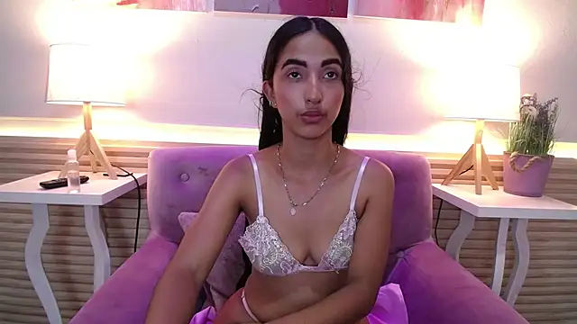 SweetyLaly's Live XXX Chat