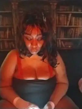 VenezuelaLuxeNoir Show in webcam