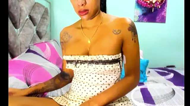 Evilmichellts1's Live XXX Chat