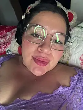 Lovelipsbig Chat XXX in diretta