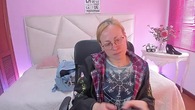 Онлайн чат XXX SammySanders