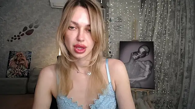 NickyAdamidi's Live XXX Chat