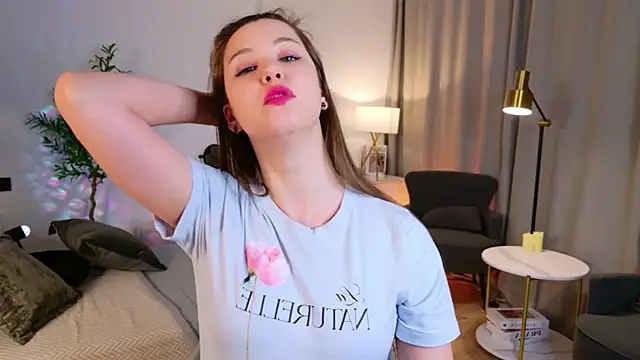ElizaMild's Webcam Show
