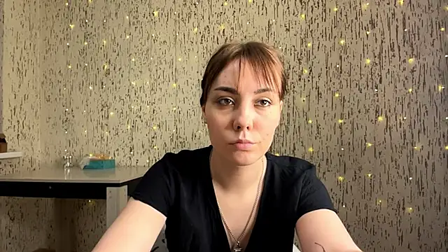 SacredFret Adlı Modelin Canlı XXX Sohbeti