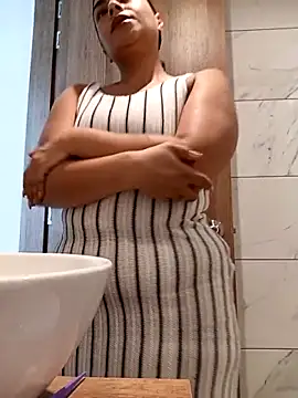 Ivanna2 Chat XXX in diretta
