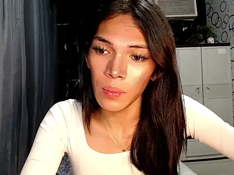 GORGEOUS_CARMEE Webcam Show