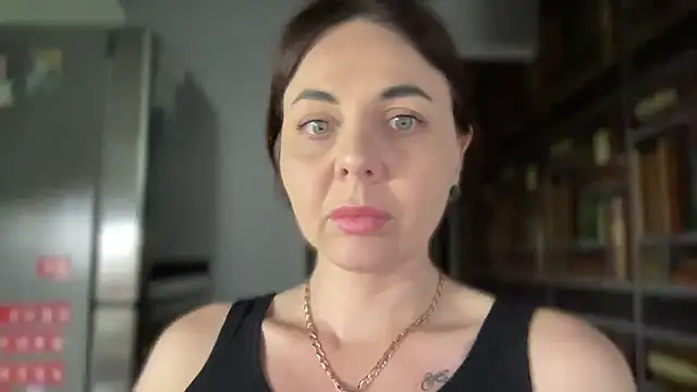 Darsy_Rox's Live XXX Chat