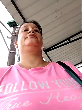 XXX chat uživo modela keilymadam