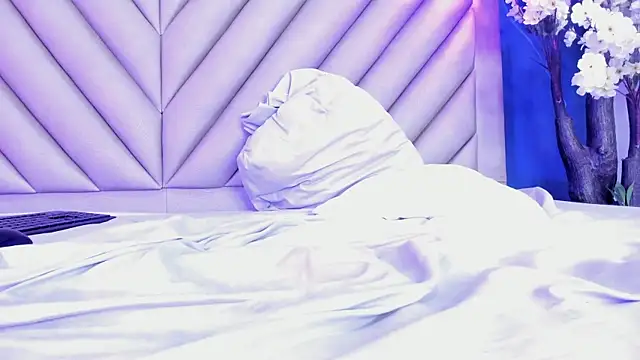 Chat XXX ao vivo de NaomiVelour