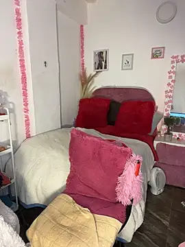 Chat +18 de karinacortes ao vivo