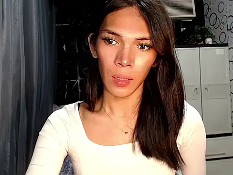 عرض كام GORGEOUS_CARMEE