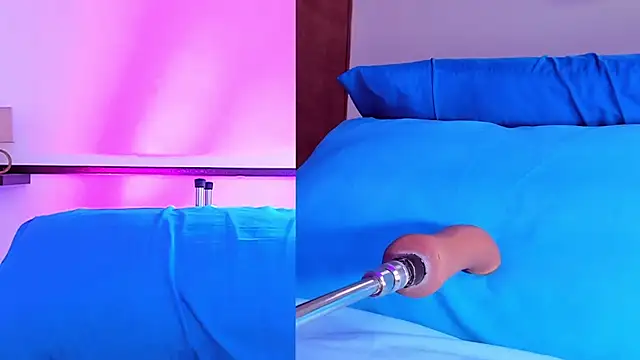 CandyHolmes Live XXX-chat