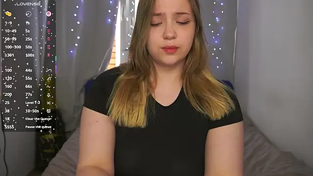 CuteSharloti Chat XXX in diretta