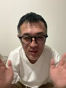 vansumi 即時 XXX 聊天
