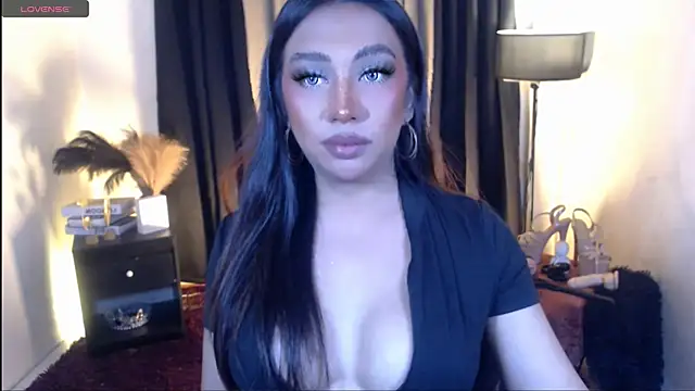LoveMarie69xoxo 网络视讯表演