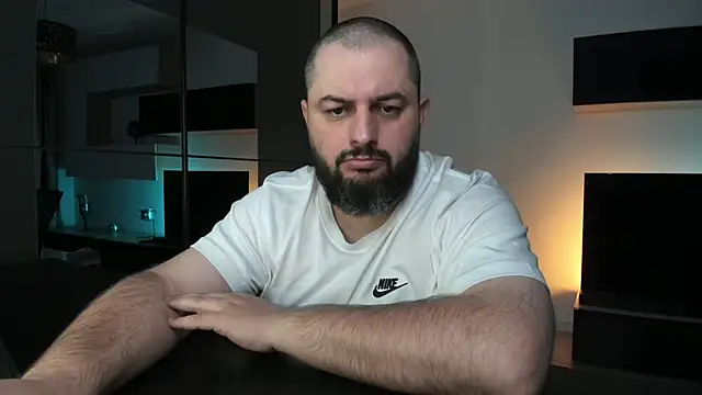 DravenPeak live XXX chat
