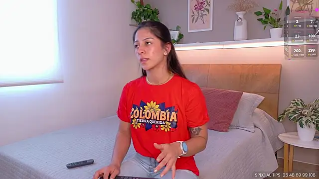 دردشة sarah_rayy الجنسية المباشرة
