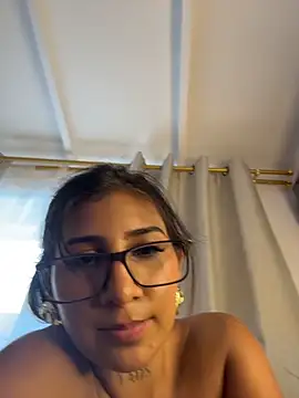 DRACARYSS_n Webbikameraesitys