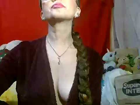 Pokazy przed kamerką – hottieperla