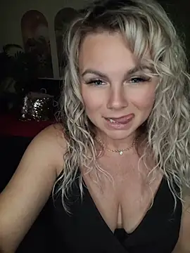 candy_queeen 在線直播表演