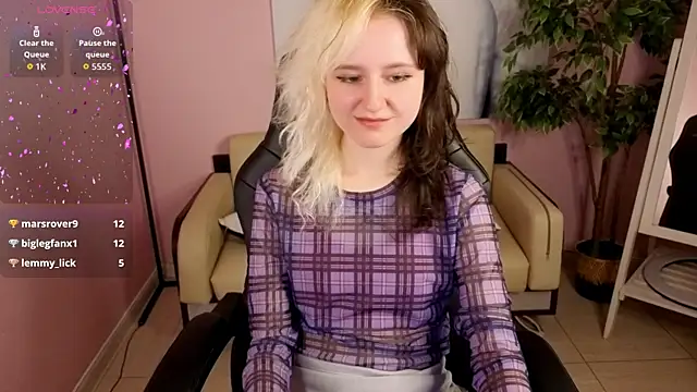 LinaVeritas élő XXX-chatje