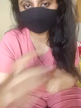 Sravvi499 Chat XXX live