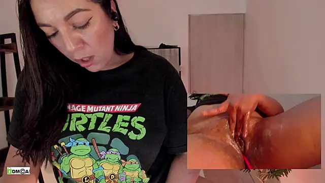 Chat XXX en directo de urcute_kitten