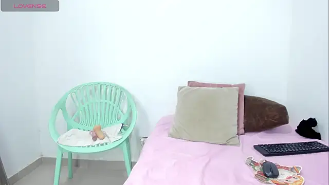 Olivia_Stevens élő XXX-chatje