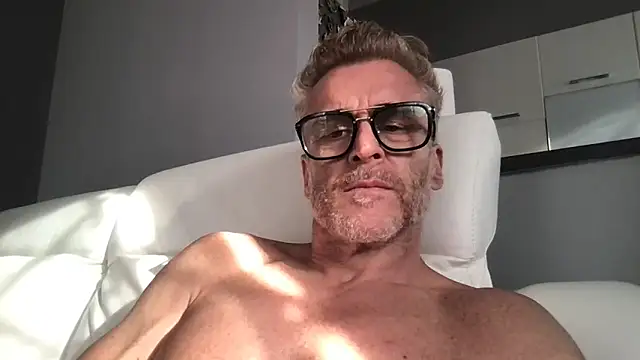 Axl_hot Live XXX-Chat