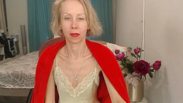 LuxuryNika Webcam Show