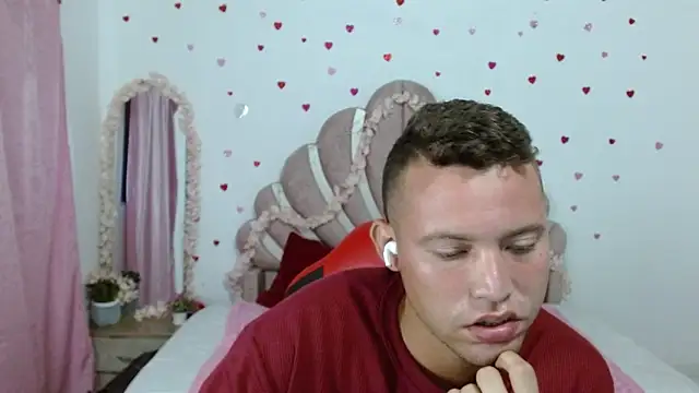 sven_fox723 Chat XXX in diretta