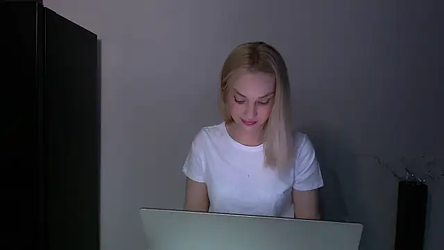 Lia_noo_regrets Live XXX Chat