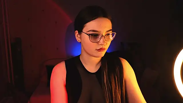 Chat +18 de milliedoll ao vivo