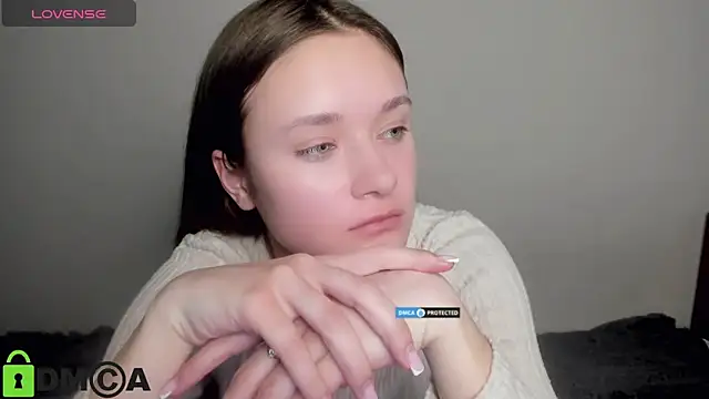 Elina_XのライブXXXチャット