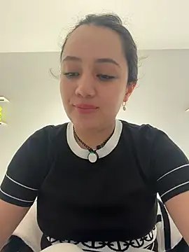 Isa_1207 XXX чат на живо