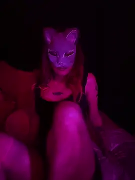 MiNniE_666's Live XXX Chat