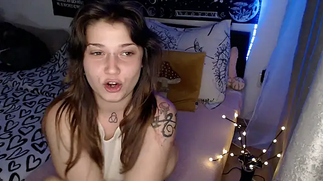 Chat +18 de AlienforTwenty ao vivo