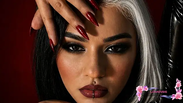 XXX chat uživo modela La_Diabla_111_