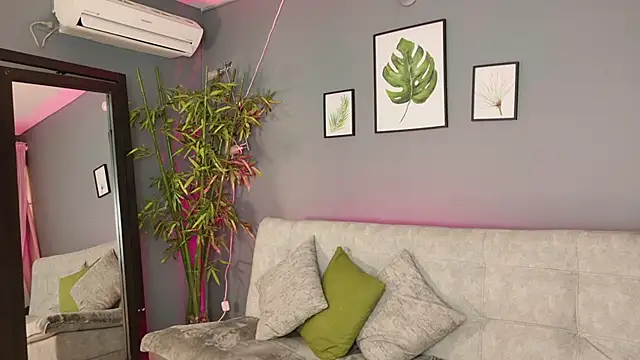 Vicky_kittyy Chat XXX live