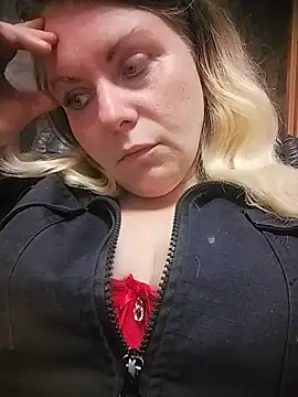 L-AN-A's Live XXX Chat
