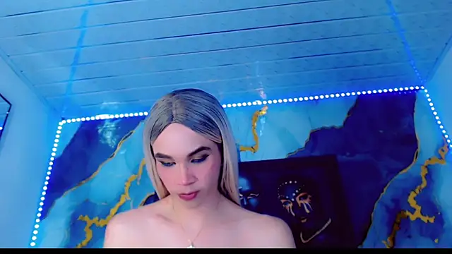 Show de Karla_hot777 na webcam