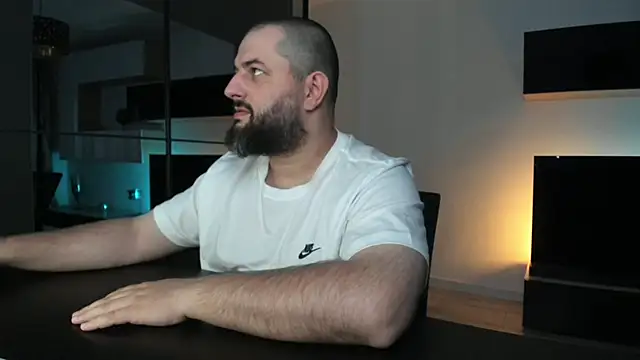 Chat +18 de DravenPeak ao vivo