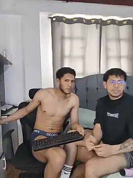 Ereth_Lewy Chat XXX live