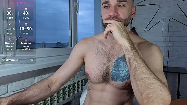 DaddySlava 在線直播表演