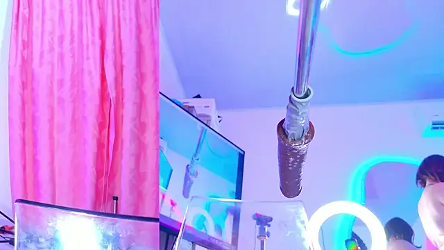 NathaxaLeans' Live XXX Chat