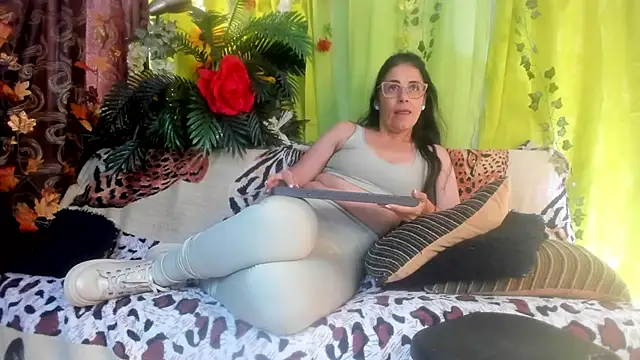 girasol_walton's Live XXX Chat