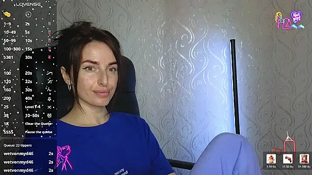 xx_adrihanna_xx Show in webcam