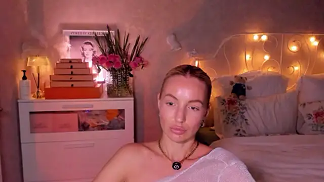 aestetick's Live XXX Chat