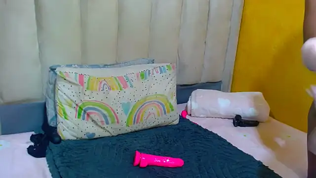 LonelyQueenxx25 웹캠 쇼